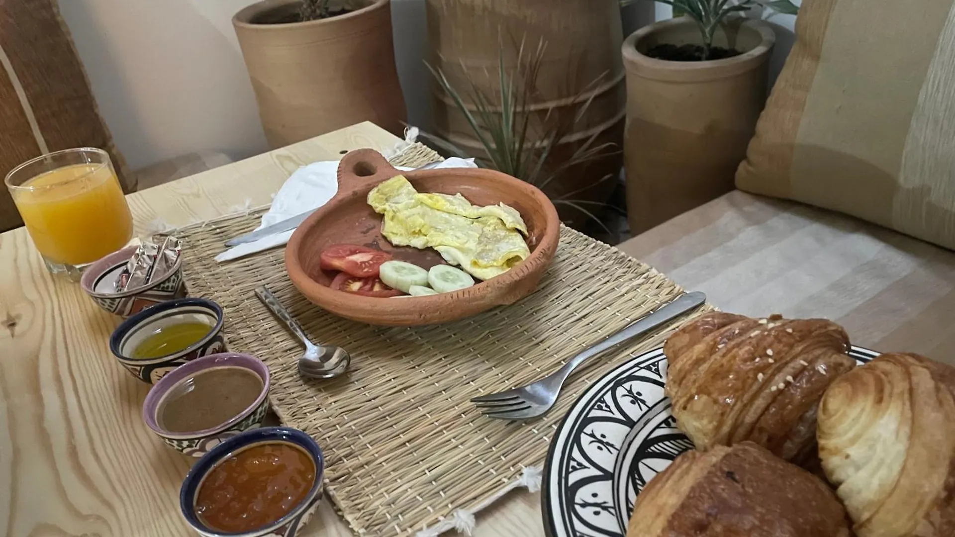 Eco Bay Surf House Bed & Breakfast Tamraght